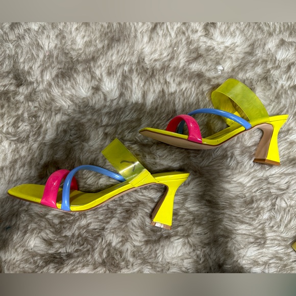 Marc Fisher - Summer Sandals - Picture 4 of 6